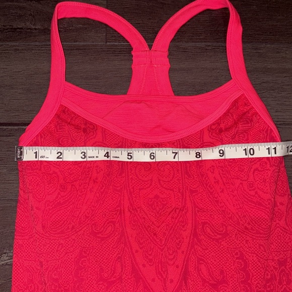 Athleta Seamless Paisley Print Racerback Layered Tank Size XS Bright Pink - Picture 10 of 10